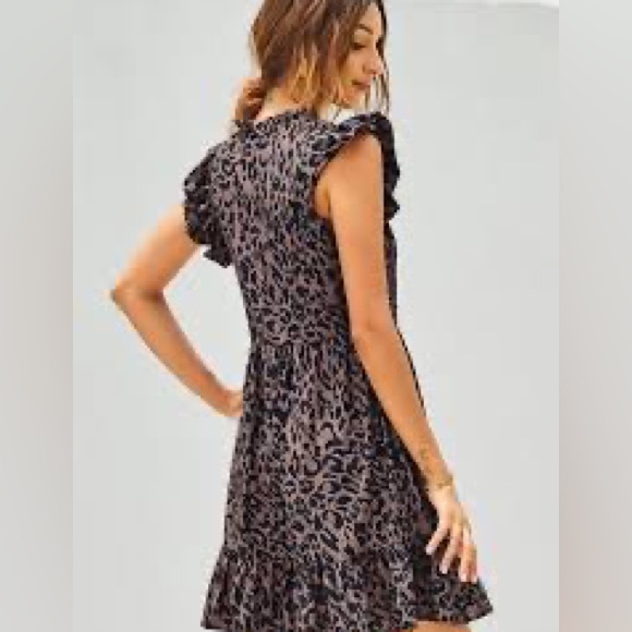 New Leopard Ruffled hemline Dress - Picture 2 of 3